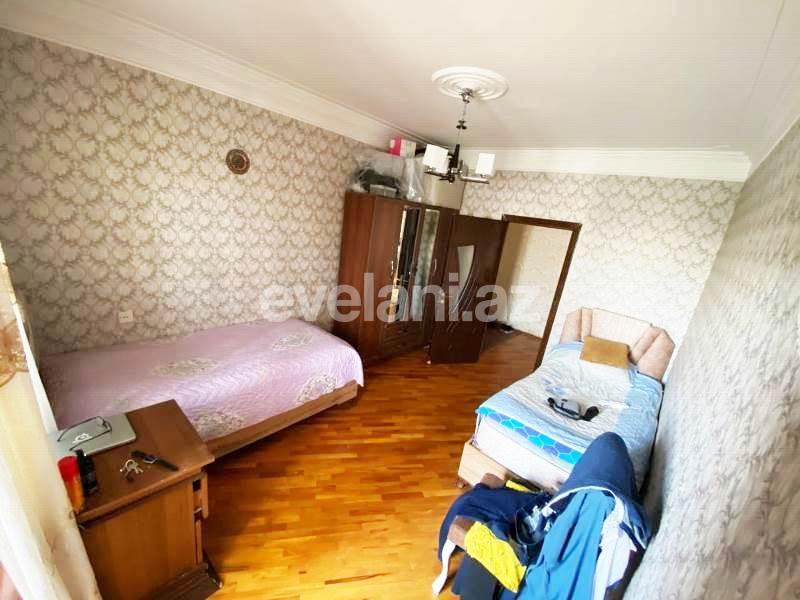 Satılır, köhnə tikili, 3 otaqlı, 80 m², Bakı, Nizami r, 8-ci kilometr q, Neftçilər m.