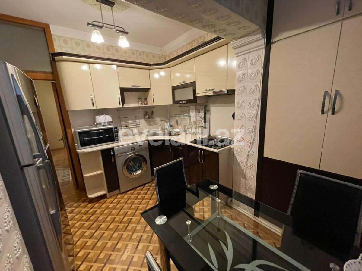 Satılır, köhnə tikili, 3 otaqlı, 120 m², Bakı, Nərimanov r, Gənclik m.