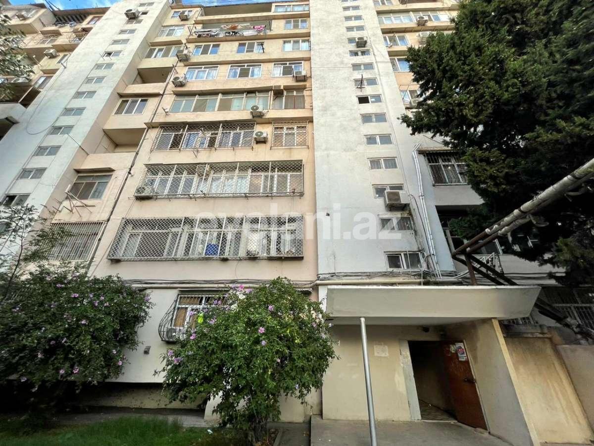 Satılır, köhnə tikili, 3 otaqlı, 120 m², Bakı, Nərimanov r, Gənclik m.