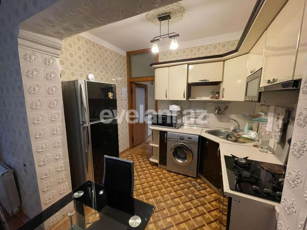 Satılır, köhnə tikili, 3 otaqlı, 120 m², Bakı, Nərimanov r, Gənclik m.