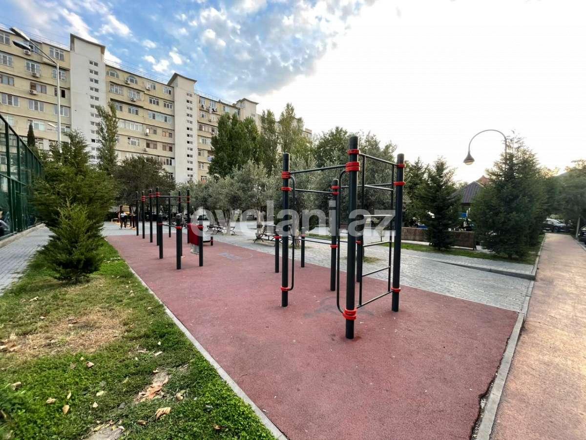 Satılır, köhnə tikili, 3 otaqlı, 120 m², Bakı, Nərimanov r, Gənclik m.