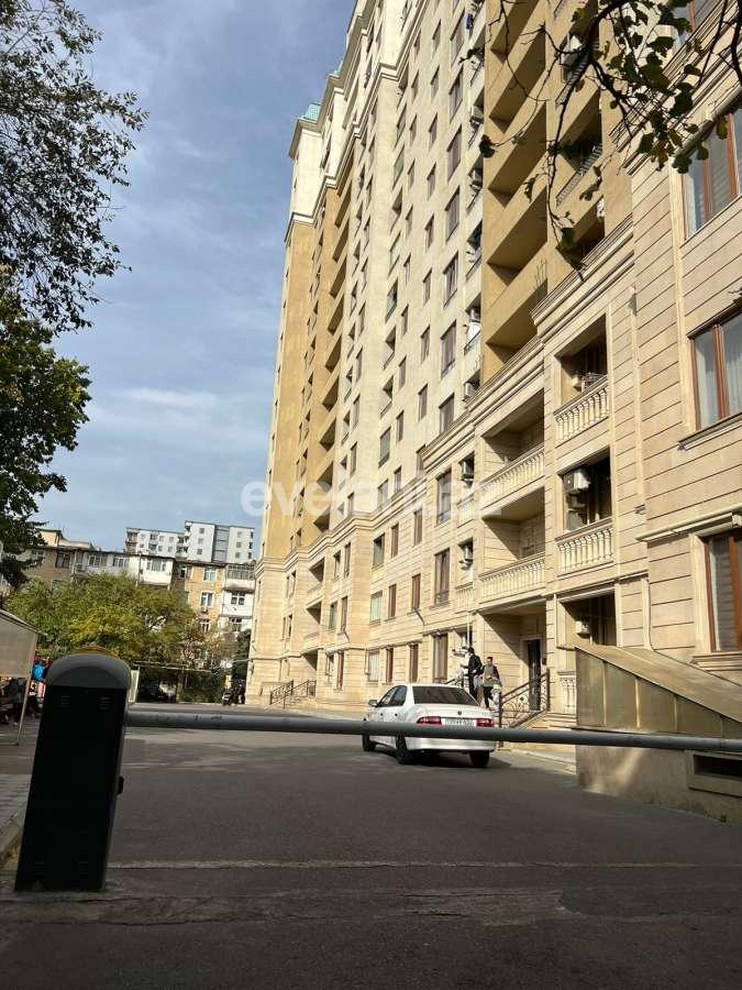 Satılır, yeni tikili, 2 otaqlı, 76 m², Bakı, Yasamal r, İnşaatçılar m.