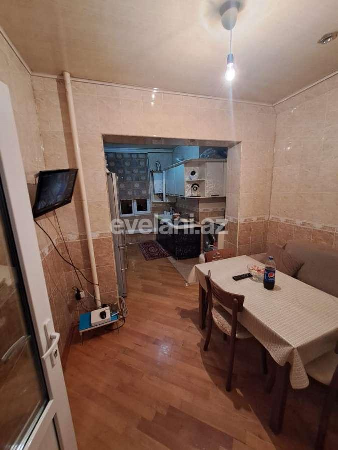 Satılır, köhnə tikili, 3 otaqlı, 85 m², Bakı, Nizami r, Xalqlar Dostluğu m.