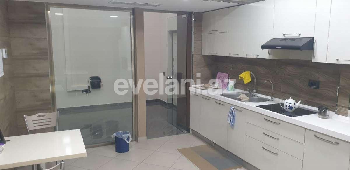 Продаётся, объект, 310 m², Баку, Хатаинский r, Шах Исмаил Хатаи m.