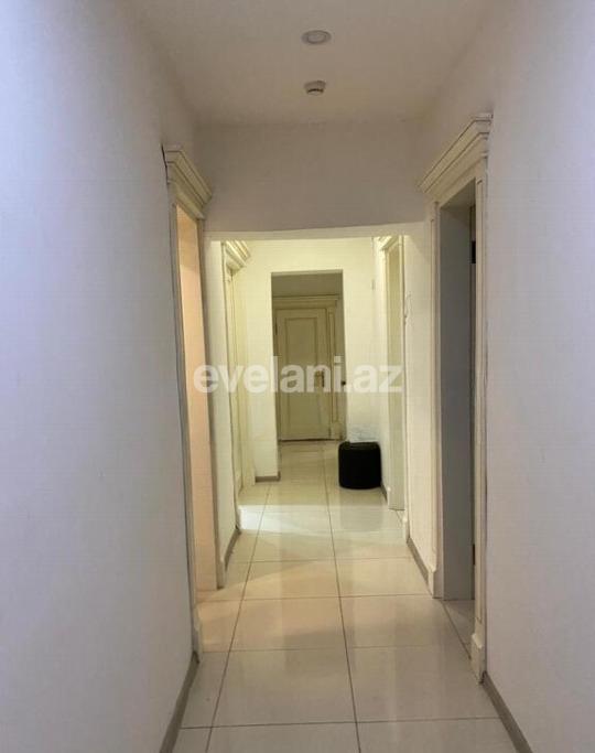 Kirayə verilir, ofis, 6 otaqlı, 240 m², Bakı, Binəqədi r, Azadlıq prospekti m.