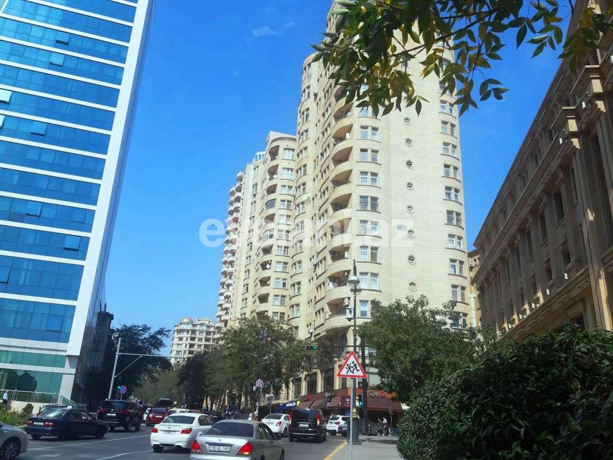 Satılır, yeni tikili, 5 otaqlı, 215 m², Bakı, Yasamal r, Nizami m.