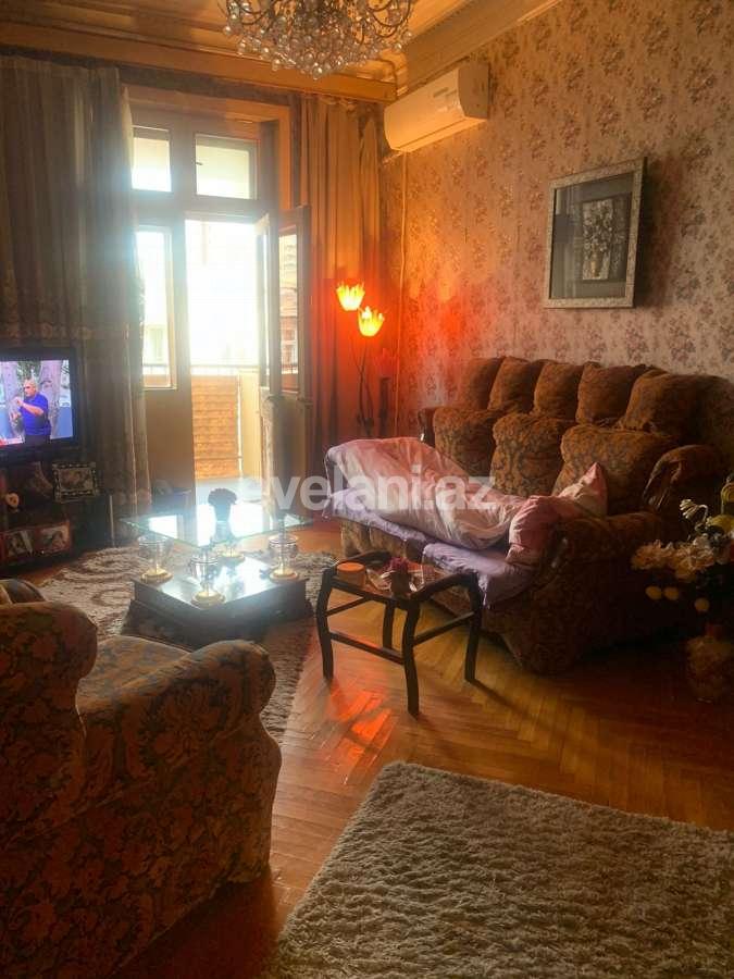 Satılır, yeni tikili, 3 otaqlı, 60 m², Bakı, Yasamal r, Elmlər Akademiyası m.