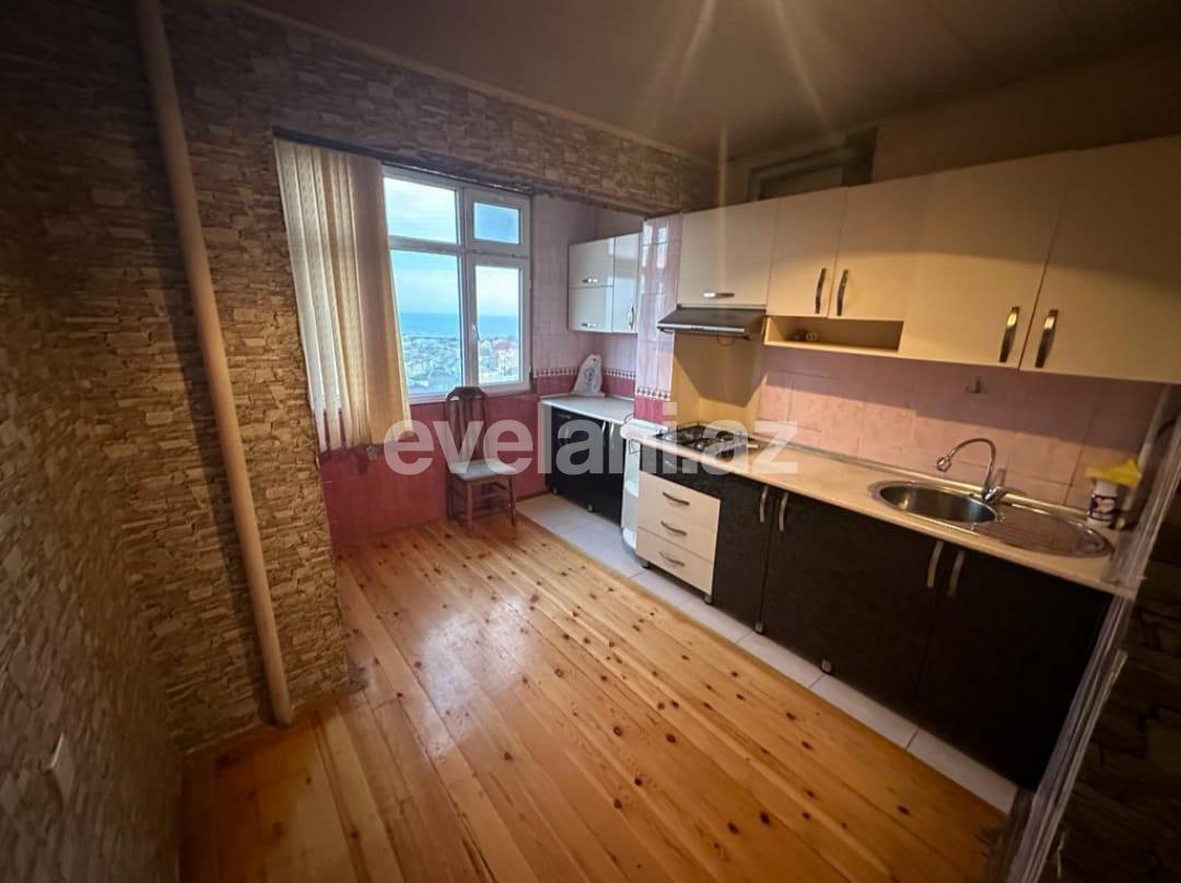 Satılır, köhnə tikili, 3 otaqlı, 75 m², Bakı, Suraxanı r, Hövsan q.