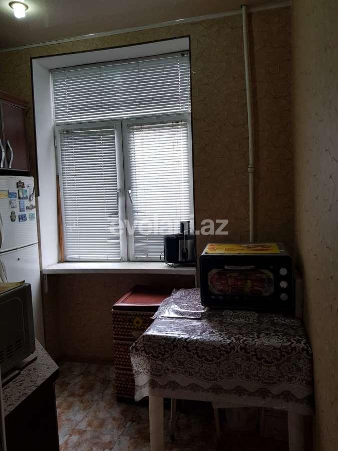 Satılır, köhnə tikili, 3 otaqlı, 63 m², Bakı, Nəsimi r, 28 may m.