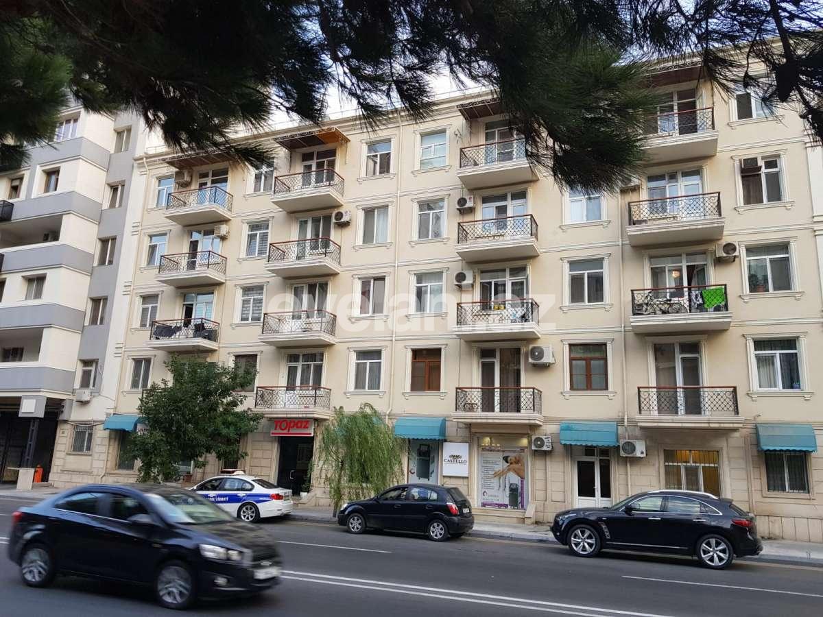 Satılır, köhnə tikili, 3 otaqlı, 63 m², Bakı, Nəsimi r, 28 may m.