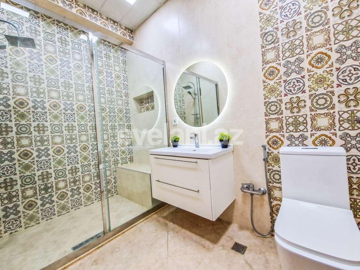 Satılır, yeni tikili, 3 otaqlı, 117 m², Bakı, Nizami r, Qara Qarayev m.
