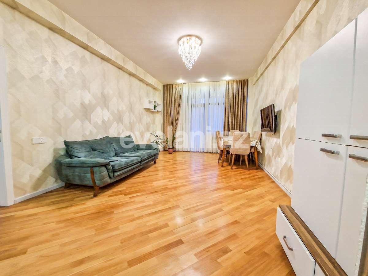 Satılır, yeni tikili, 3 otaqlı, 117 m², Bakı, Nizami r, Qara Qarayev m.