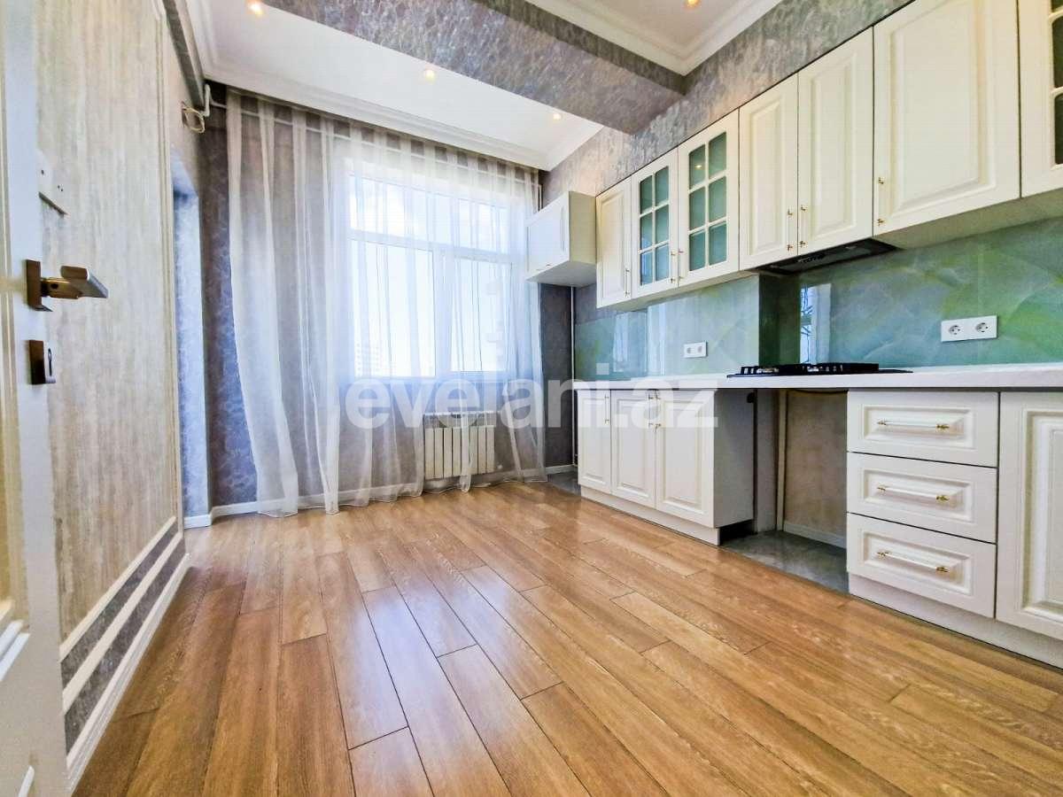 Satılır, yeni tikili, 2 otaqlı, 65 m², Bakı, Nizami r, Qara Qarayev m.