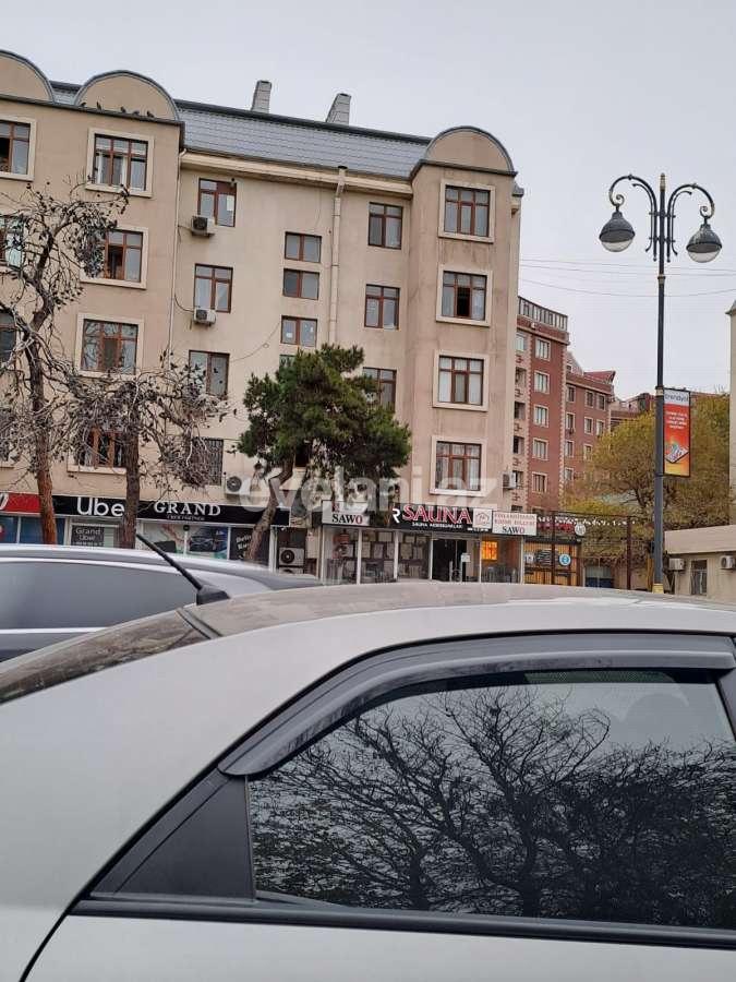Satılır, köhnə tikili, 5 otaqlı, 65 m², Bakı, Nərimanov r, Azadlıq prospekti m.
