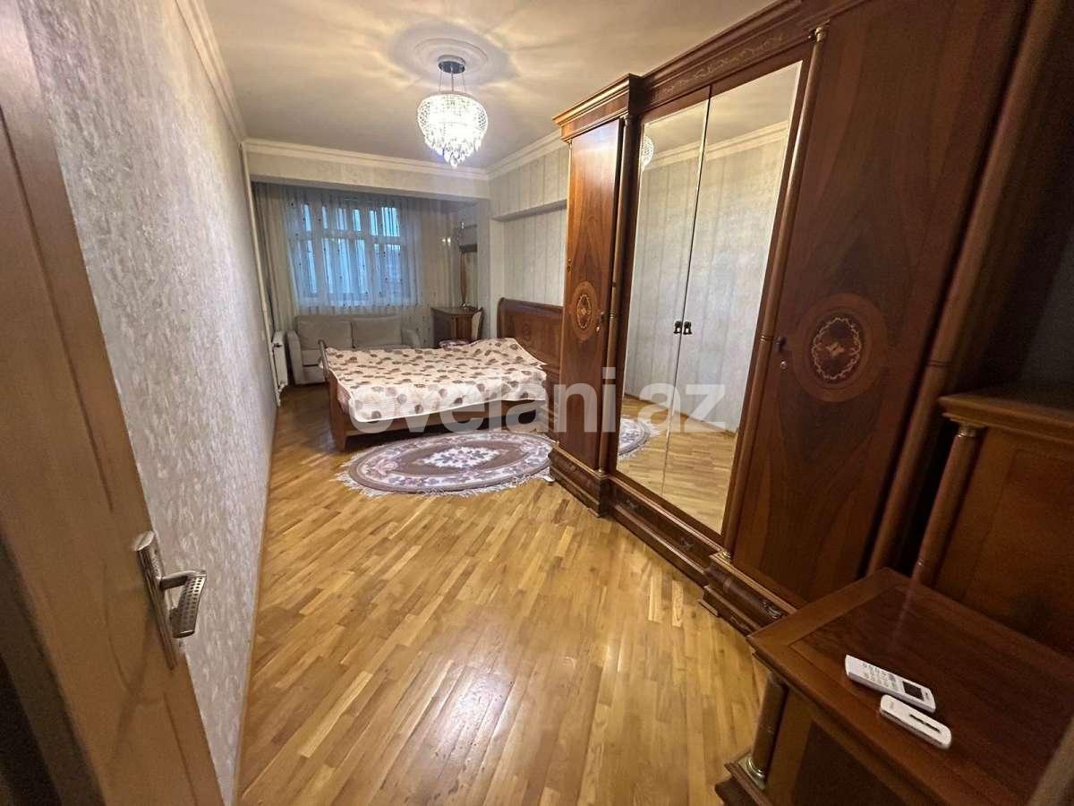 Kirayə verilir, köhnə tikili, 2 otaqlı, 60 m², Bakı, Səbail r, 28 may m.