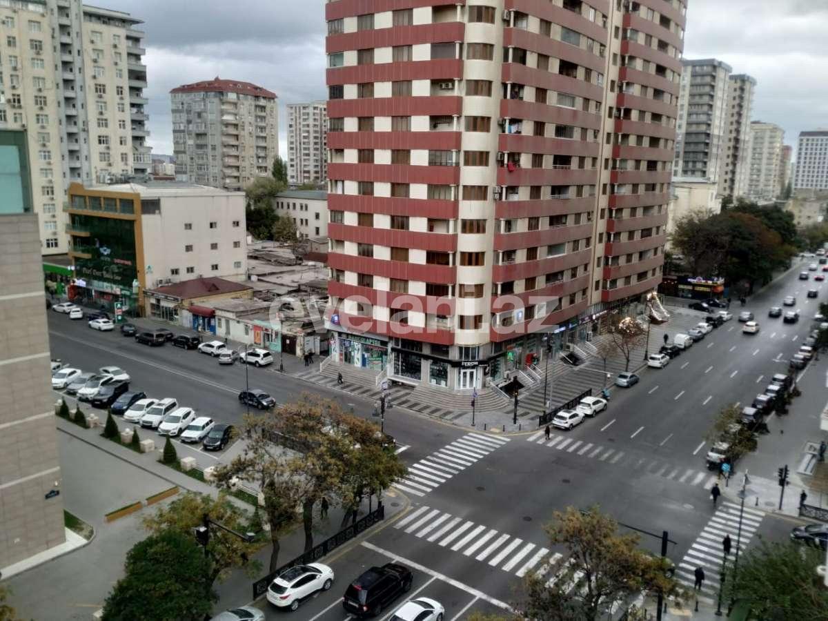 Satılır, köhnə tikili, 3 otaqlı, 80 m², Bakı, Nəsimi r.