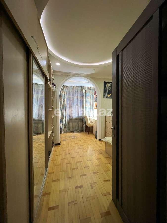 Satılır, köhnə tikili, 3 otaqlı, 80 m², Bakı, Nəsimi r, 8 Noyabr m.
