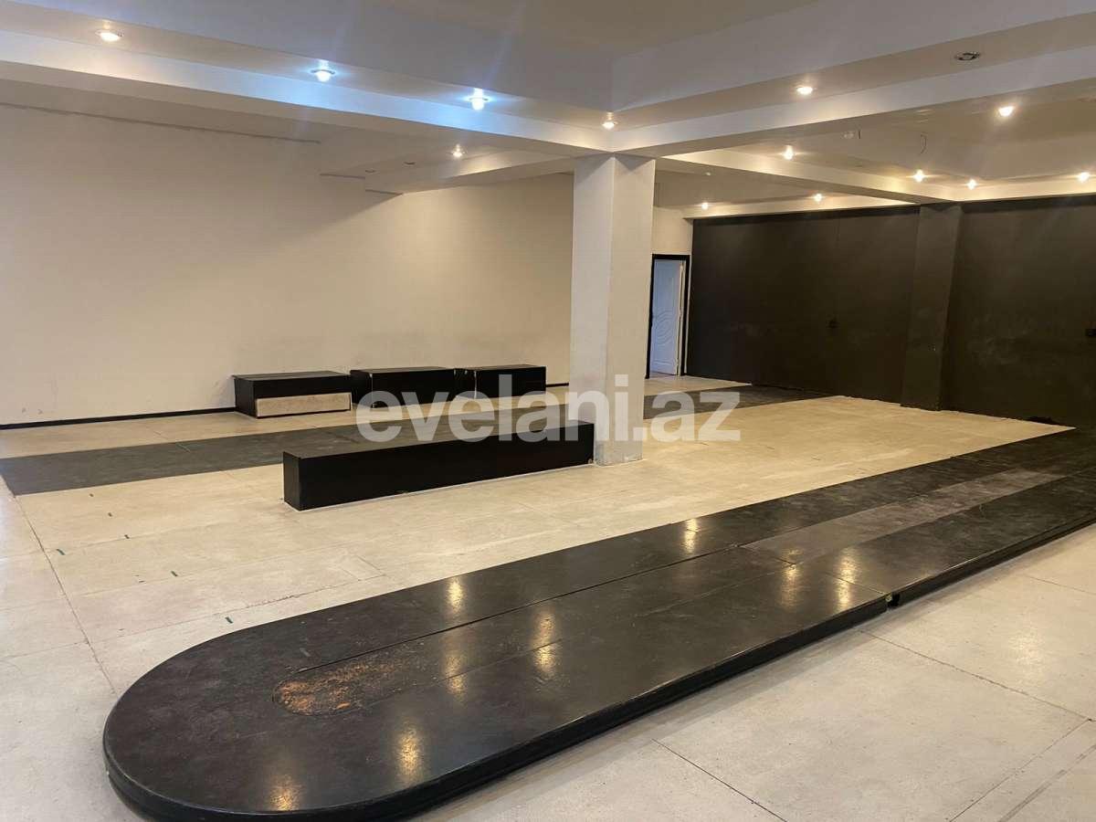 Сдаётся, офис, 5-комнаты, 200 m², Баку, Хатаинский r, Шах Исмаил Хатаи m.