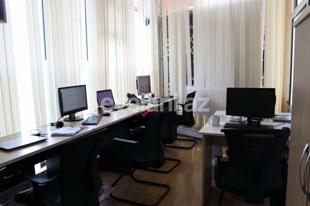 Satılır, ofis, 10 otaqlı, 190 m², Bakı, Yasamal r.