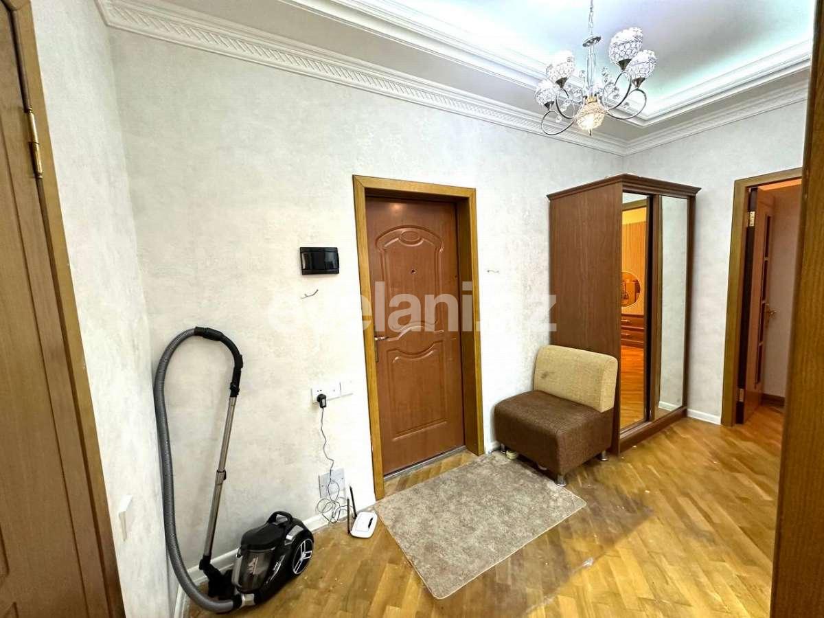 Kirayə verilir, yeni tikili, 2 otaqlı, 85 m², Bakı, Nəsimi r, 8 Noyabr m.