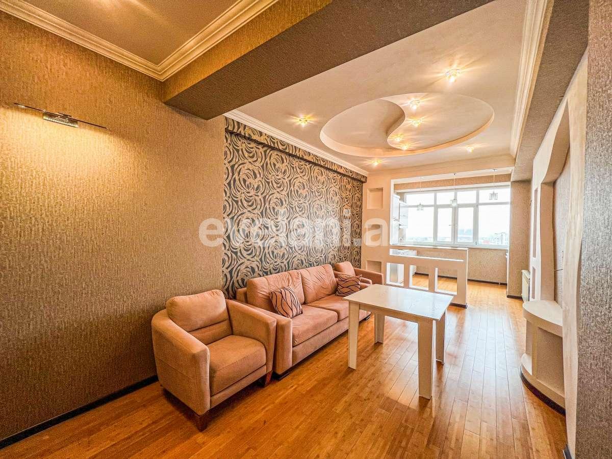 Kirayə verilir, yeni tikili, 3 otaqlı, 105 m², Bakı, Nizami r.