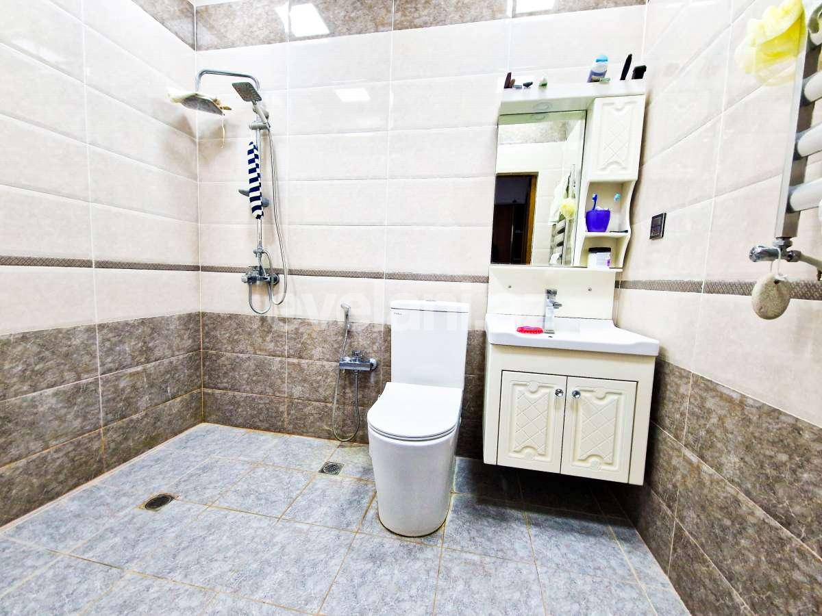 Kirayə verilir, yeni tikili, 2 otaqlı, 75 m², Bakı, Nizami r, Qara Qarayev m.