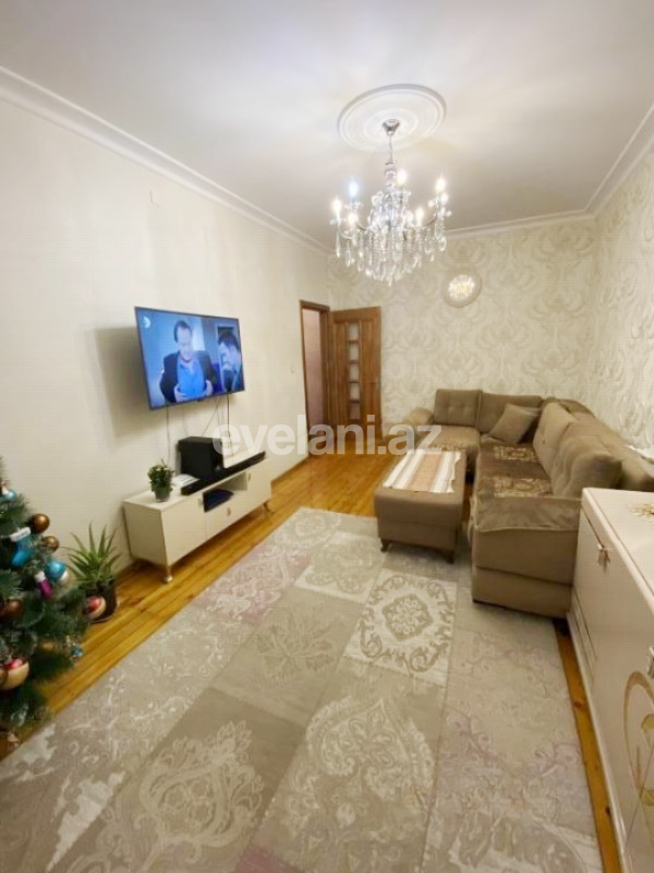 Sale, old building, 2 room, 65 m², Baku, Khatai r, Ahmedli d, Hazi Aslanov m.