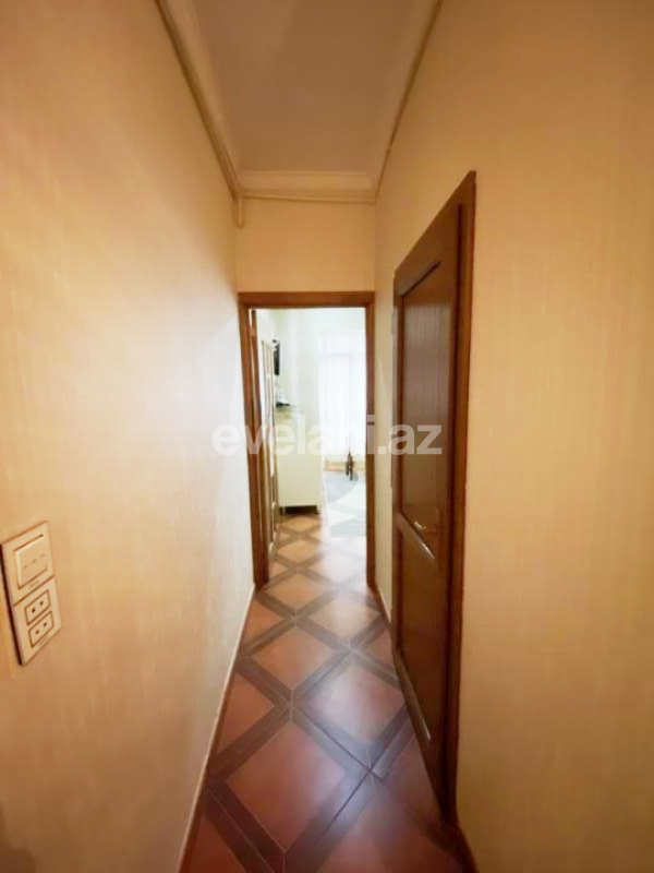 Sale, old building, 2 room, 65 m², Baku, Khatai r, Ahmedli d, Hazi Aslanov m.