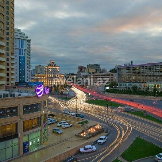 Kirayə verilir, yeni tikili, 4 otaqlı, 217 m², Bakı, Yasamal r, Nizami m.