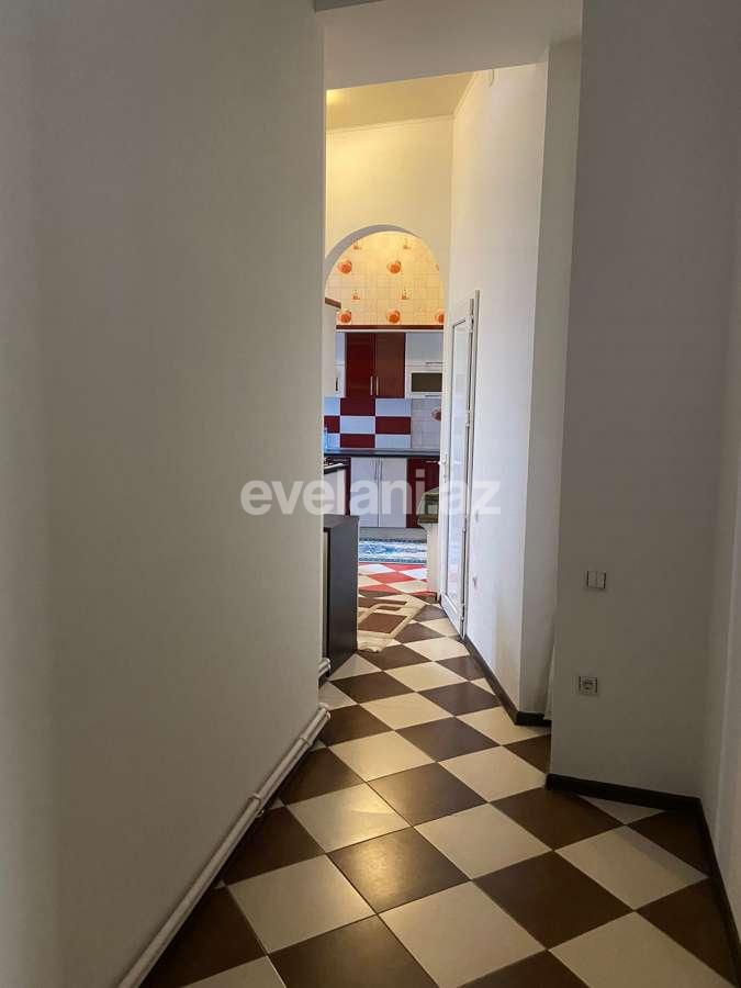 Kirayə verilir, köhnə tikili, 3 otaqlı, 125 m², Bakı, Səbail r, İçəri Şəhər m.