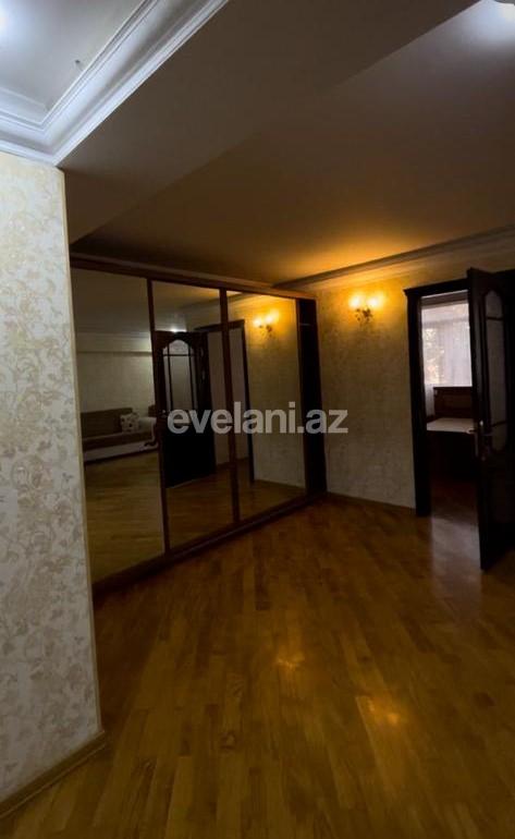 Rent, old building, 2 room, 76 m², Baku, Yasamal r, Inshaatchilar m.