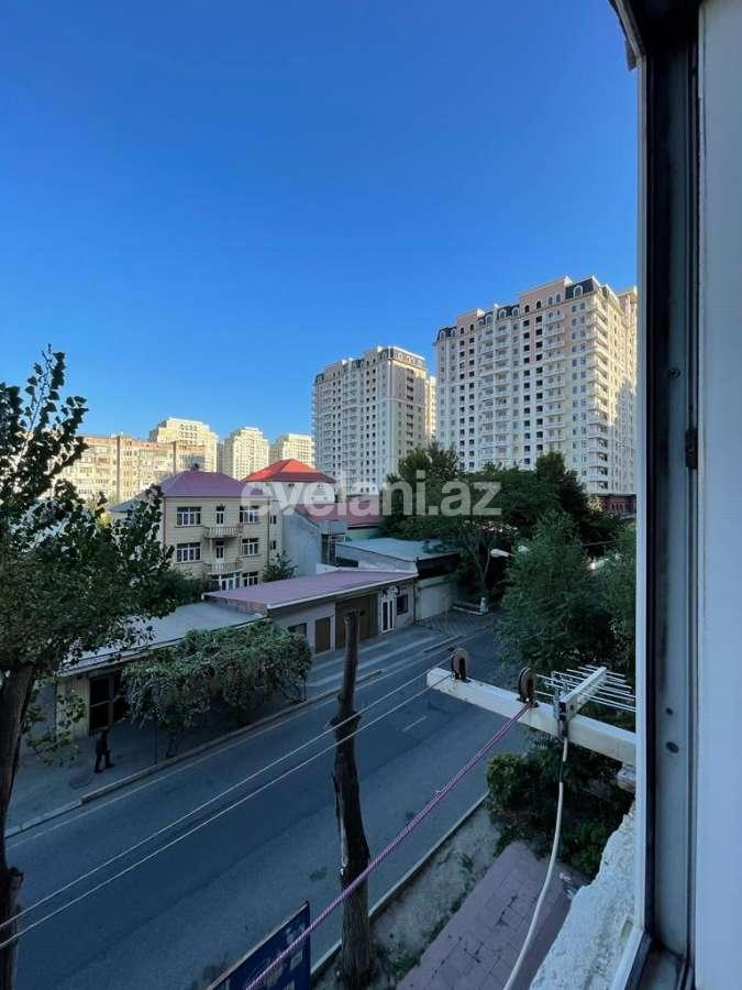 Rent, old building, 2 room, 76 m², Baku, Yasamal r, Inshaatchilar m.