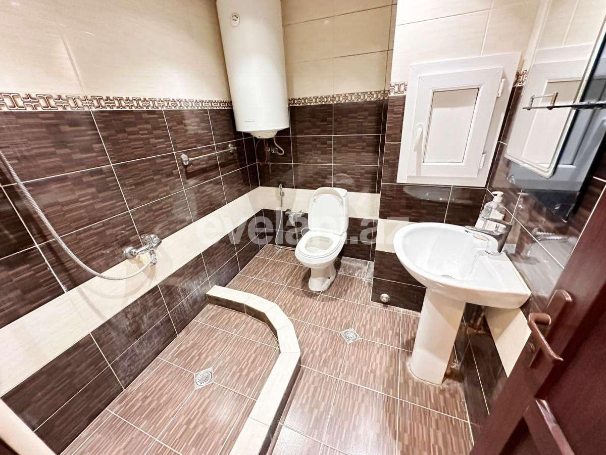 Sale, old building, 1 room, 40 m², Baku, Surakhani r, Yeni Guneshli d, Khalglar Doslugu m.