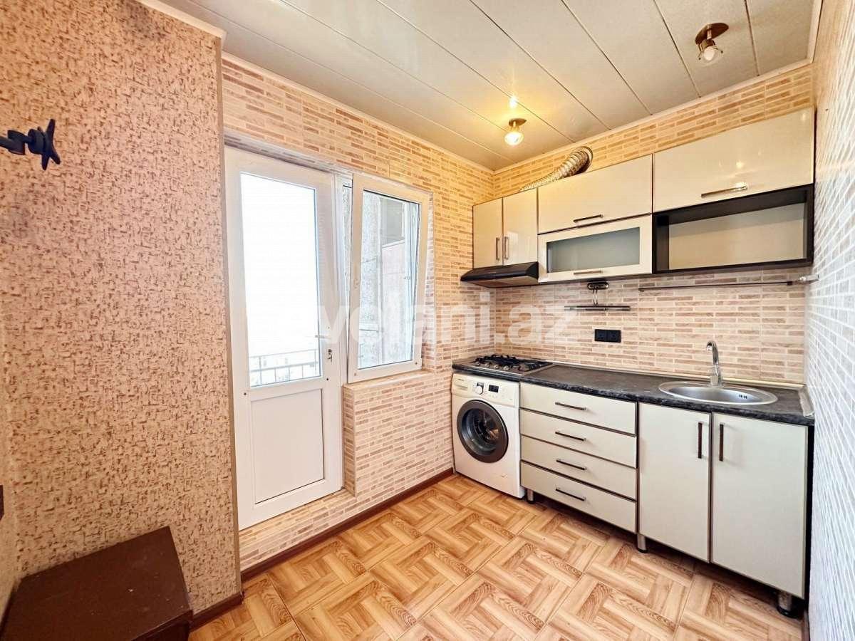 Sale, old building, 1 room, 40 m², Baku, Surakhani r, Yeni Guneshli d, Khalglar Doslugu m.