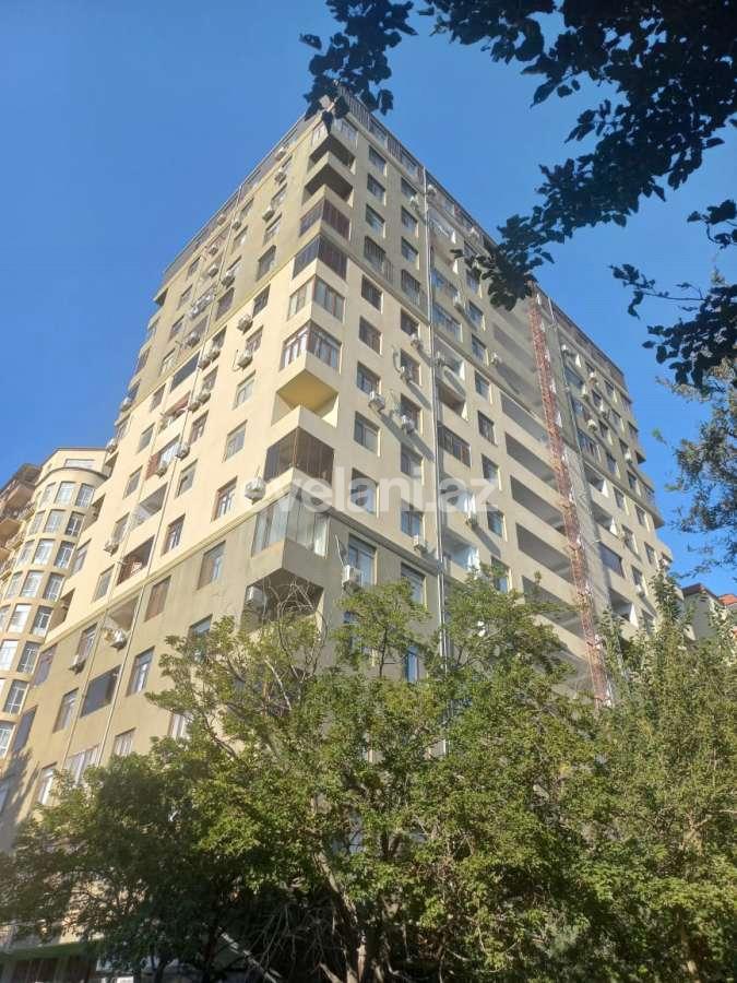 Satılır, yeni tikili, 3 otaqlı, 105 m², Bakı, Binəqədi r, 8-ci mikrorayon q, Azadlıq prospekti m.