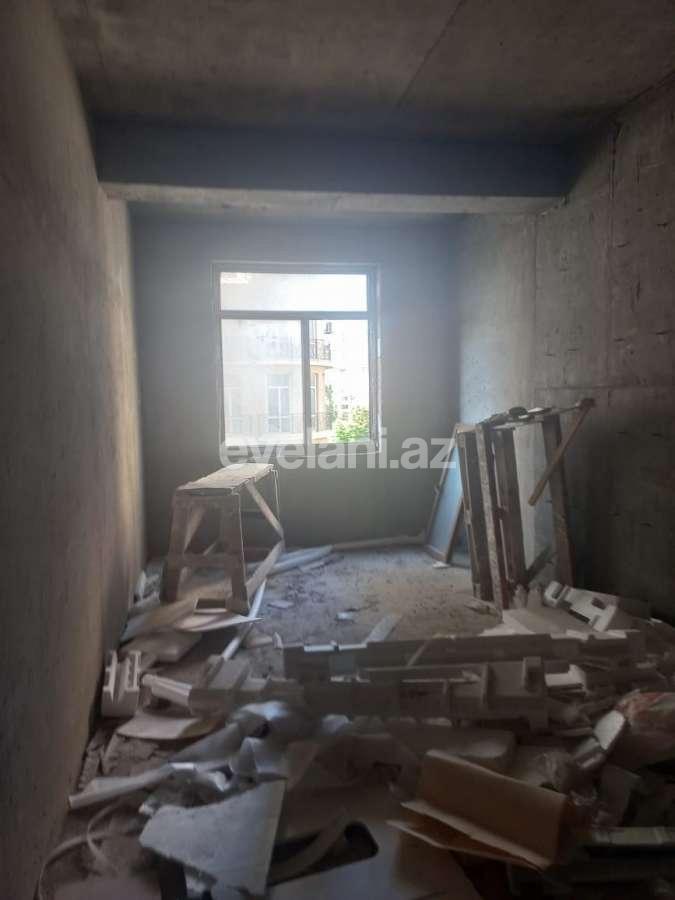 Satılır, yeni tikili, 3 otaqlı, 105 m², Bakı, Binəqədi r, 8-ci mikrorayon q, Azadlıq prospekti m.