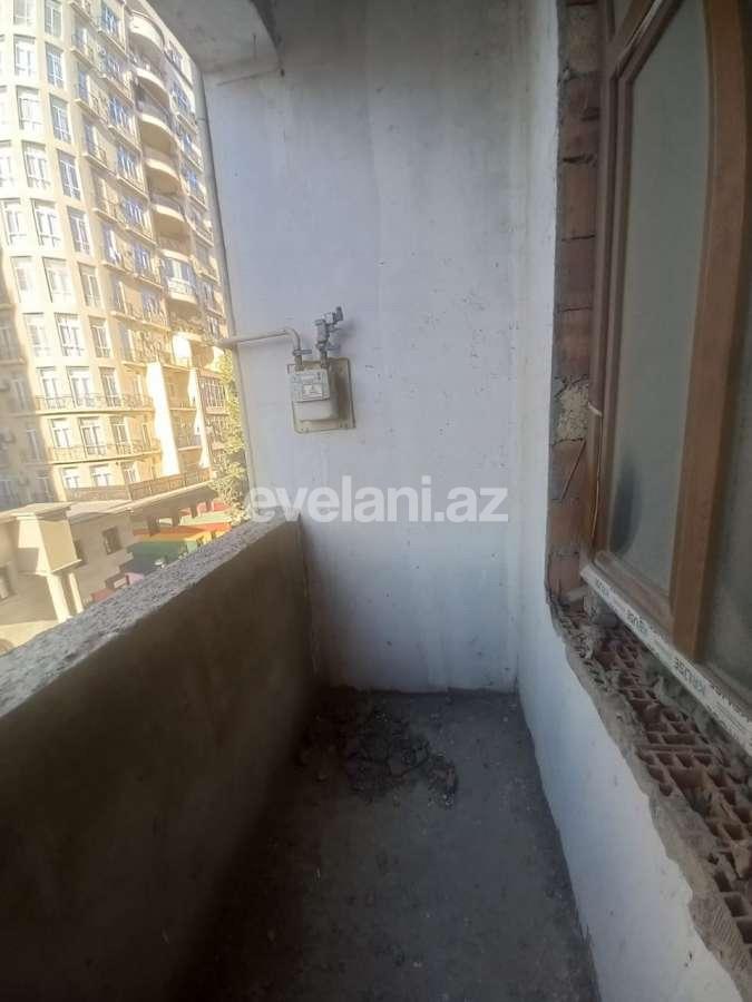 Satılır, yeni tikili, 3 otaqlı, 105 m², Bakı, Binəqədi r, 8-ci mikrorayon q, Azadlıq prospekti m.
