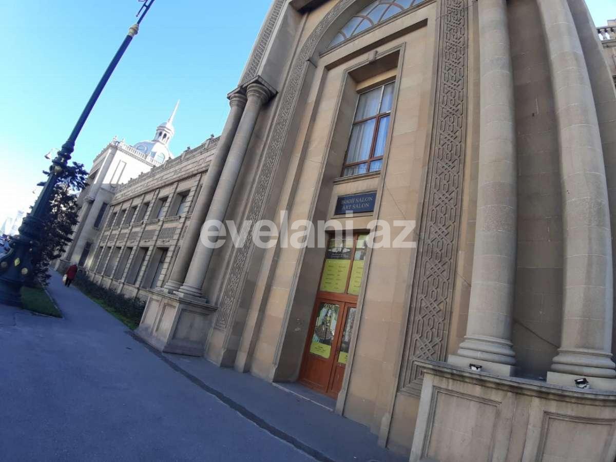 Satılır, yeni tikili, 4 otaqlı, 160 m², Bakı, Nərimanov r.