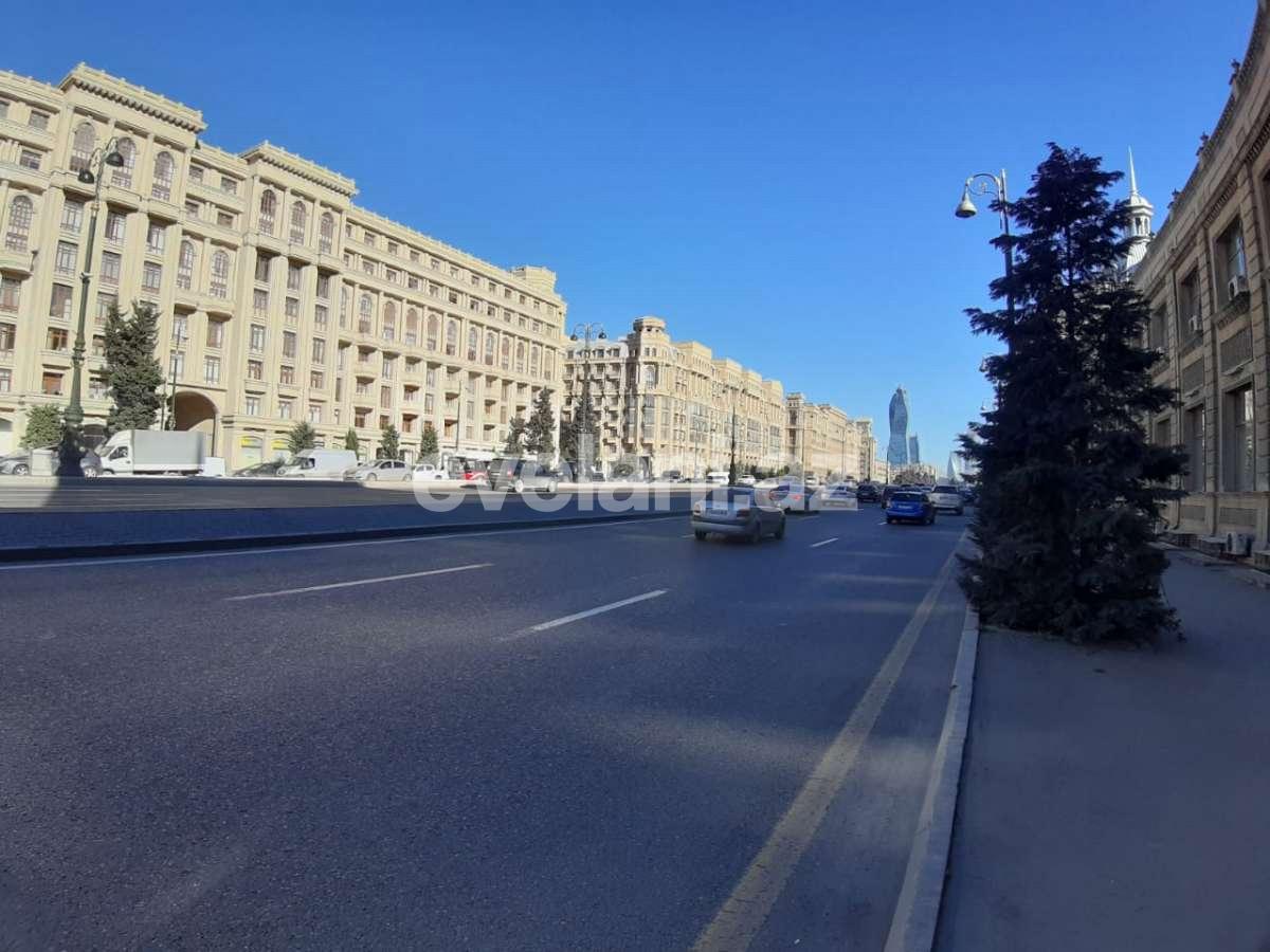 Satılır, yeni tikili, 4 otaqlı, 160 m², Bakı, Nərimanov r.