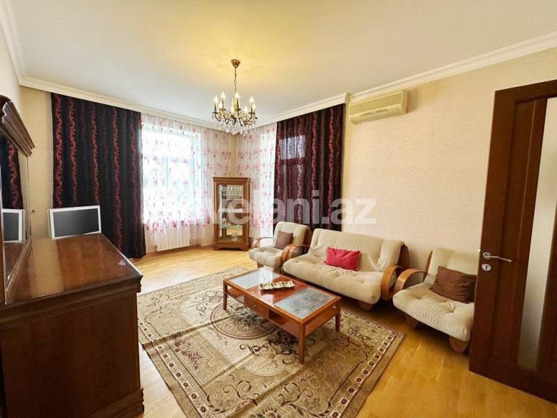 Satılır, köhnə tikili, 3 otaqlı, 80 m², Bakı, Səbail r, Sahil m.