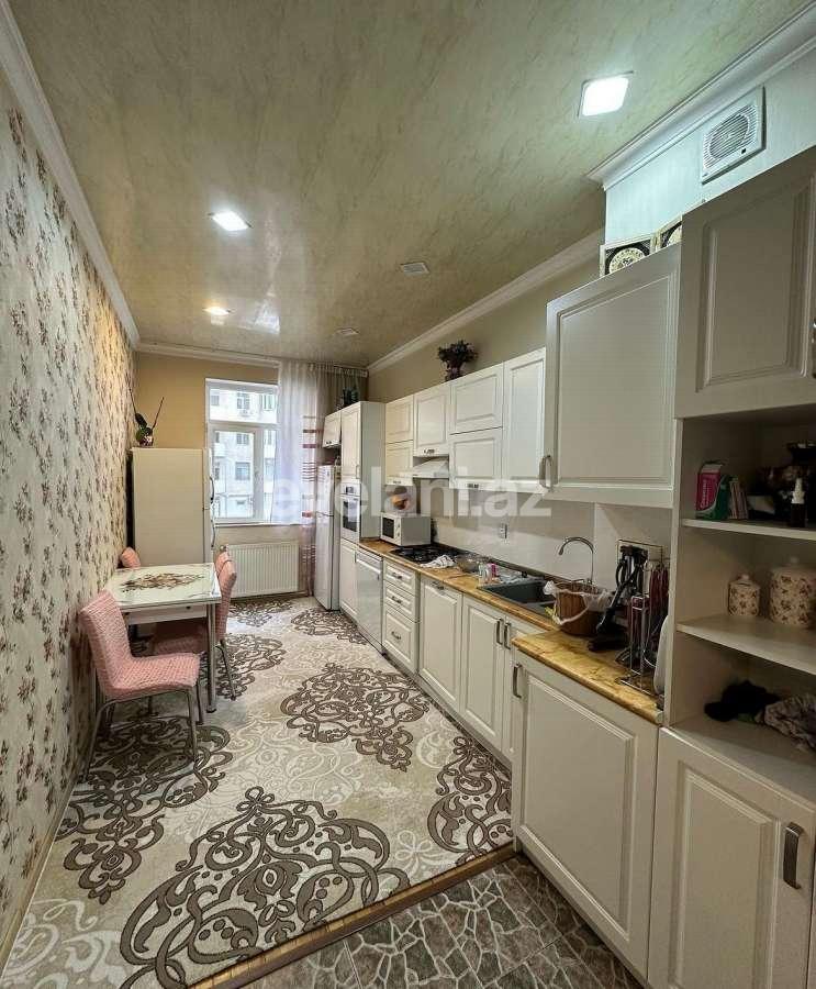 Satılır, yeni tikili, 2 otaqlı, 102 m², Bakı, Binəqədi r, 8-ci mikrorayon q, Azadlıq prospekti m.