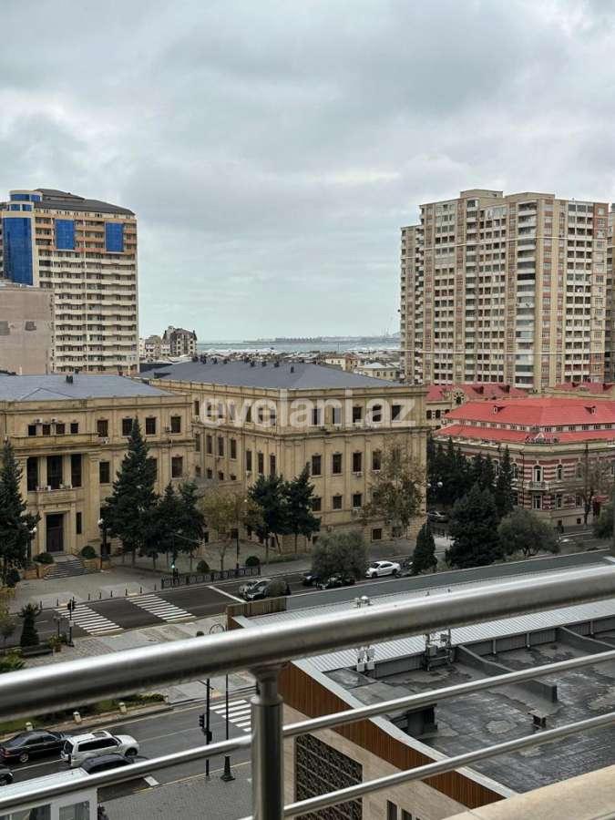 Kirayə verilir, yeni tikili, 3 otaqlı, 130 m², Bakı, Xətai r, Şah İsmayıl Xətai m.