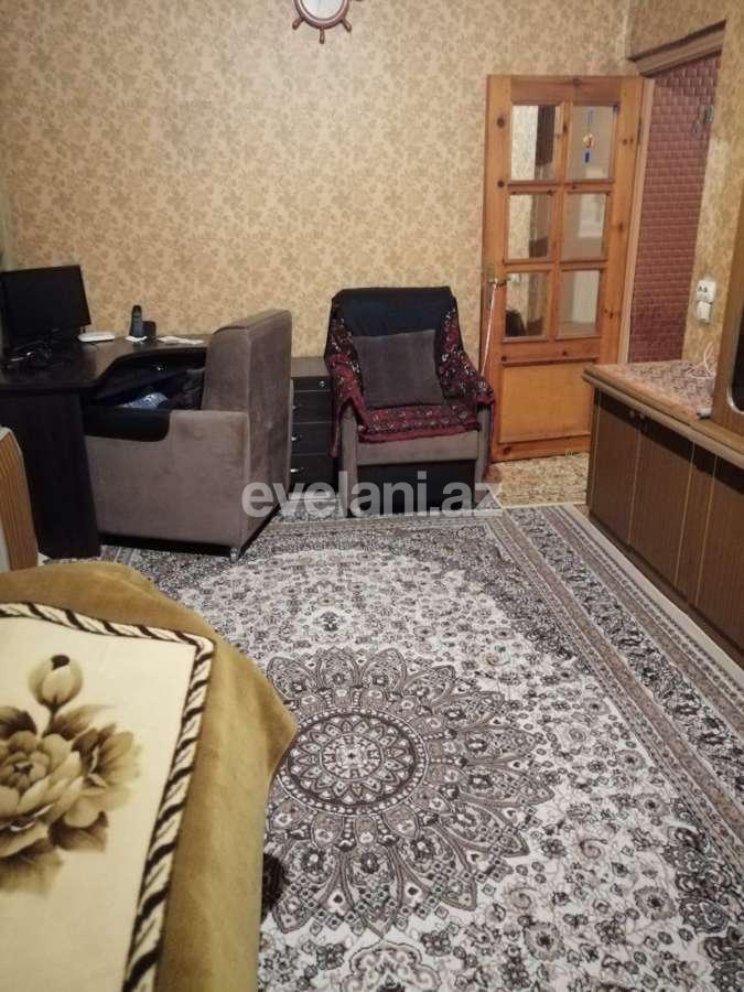 Satılır, köhnə tikili, 2 otaqlı, 60 m², Bakı, Binəqədi r, 8-ci mikrorayon q, Azadlıq prospekti m.