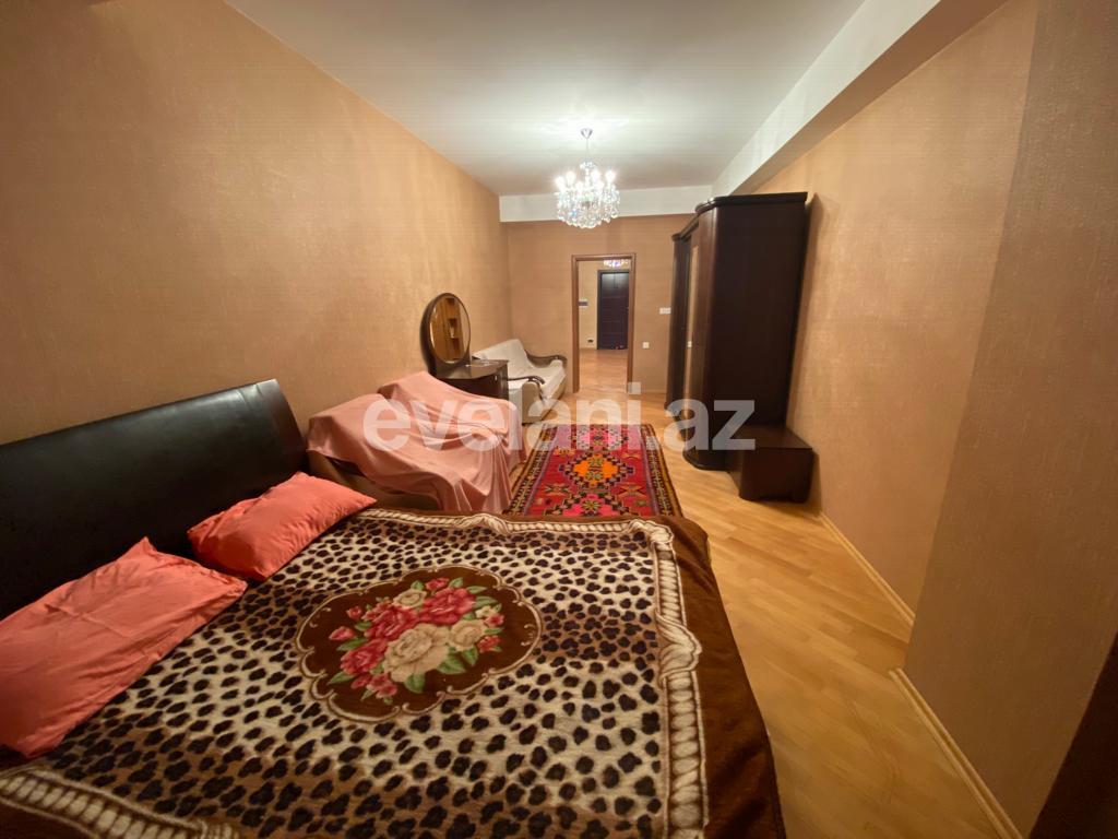 Сдаётся, вторичка, 3-комнаты, 148 m², Баку, Насиминский r, Шах Исмаил Хатаи m.