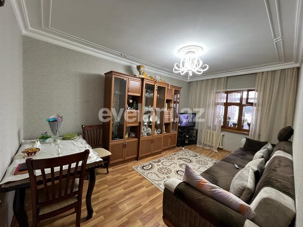 Satılır, köhnə tikili, 3 otaqlı, 80 m², Bakı, Suraxanı r, Yeni Günəşli q.