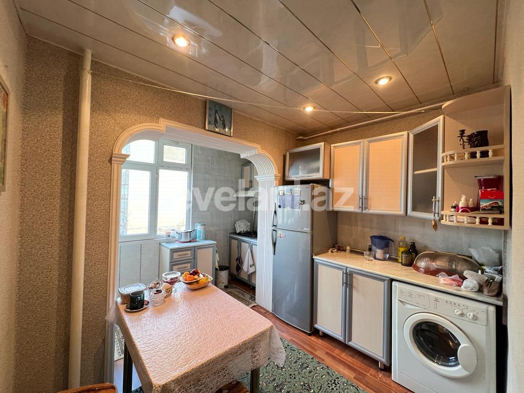 Satılır, köhnə tikili, 3 otaqlı, 80 m², Bakı, Suraxanı r, Yeni Günəşli q.