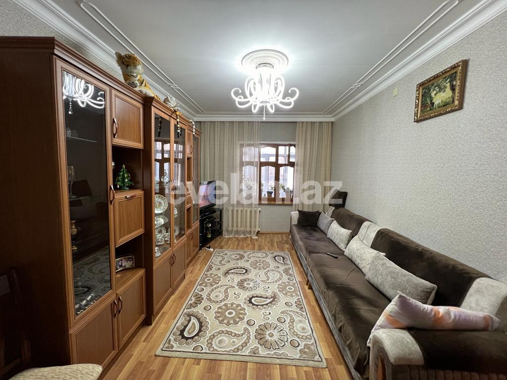 Satılır, köhnə tikili, 3 otaqlı, 80 m², Bakı, Suraxanı r, Yeni Günəşli q.
