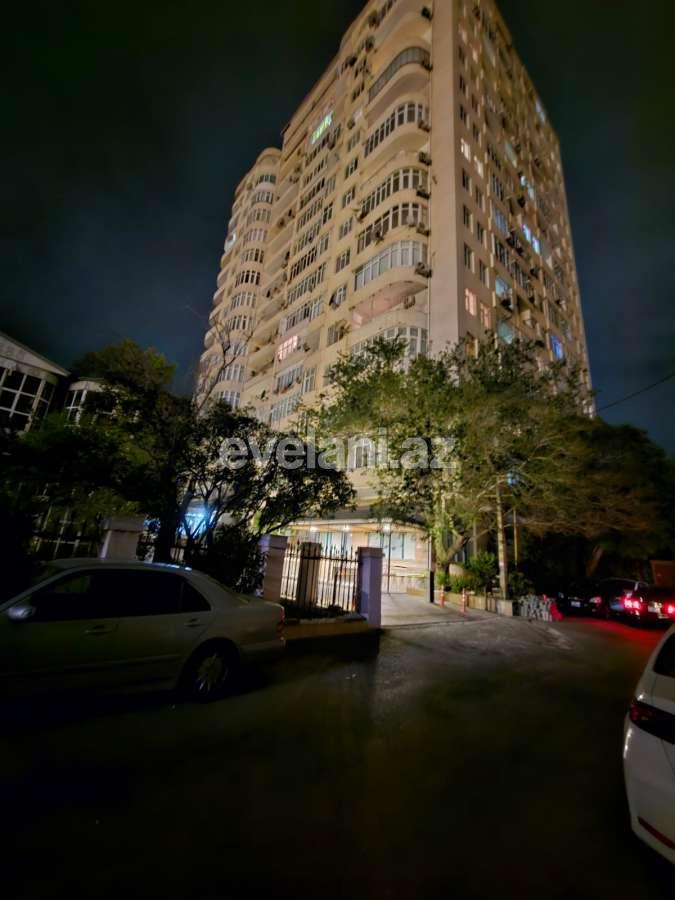 Satılır, yeni tikili, 3 otaqlı, 90 m², Bakı, Nəsimi r, 4-cü mikrorayon q, Memar Əcəmi m.