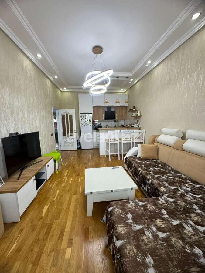 Satılır, yeni tikili, 3 otaqlı, 80 m², Bakı, Binəqədi r, 7-ci mikrorayon q, Azadlıq prospekti m.