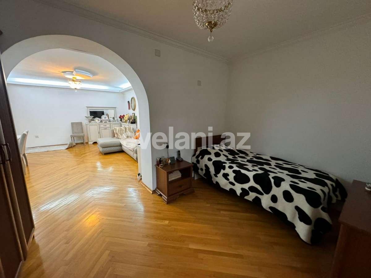 Satılır, köhnə tikili, 2 otaqlı, 55 m², Bakı, Nəsimi r.